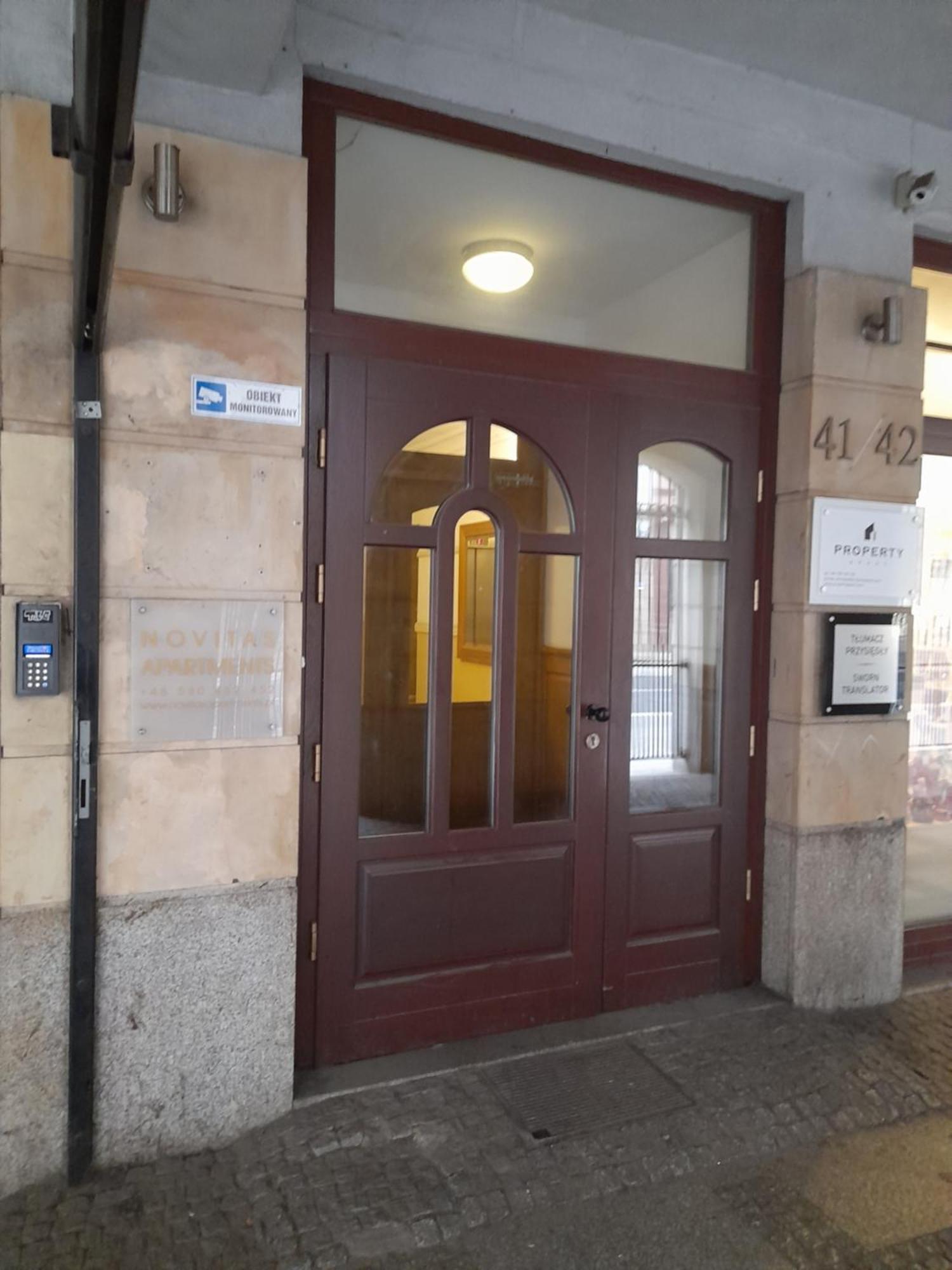 Novitas Apartments Wrocław Eksteriør bilde